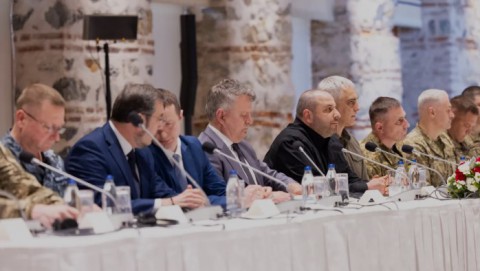 أوكرانيا تدعو روسيا لتنفيذ اتفاق تبادل الأسرى والجثث بمفاوضات إسطنبول
