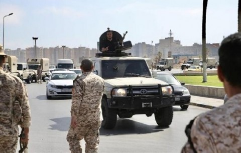 ليبيا.. وزارة الدفاع تعلن ضبط الموقف في طرابلس عقب خرق للهدنة