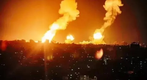 الجيش الإسرائيلي يُنذر بإخلاء فوري لموانئ رأس عيسى والحديدة والصليف غربي اليمن تمهيدًا لقصفها