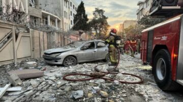 الدفاعات الجوية الإيرانية تعترض أهدافا في سماء طهران
