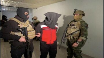 الشرطة الإيرانية تعتقل خلية تابعة لـ”الموساد” الإسرائيلي وتعلن العثور على مواد متفجرة ومعدات لتصنيع مُسيرات.. (صور)