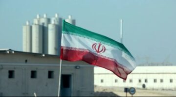 ترامب وافق على خطط ضرب إيران لكنه لم يأمر بتنفيذها وينتظر موقف ايران.. صحيفة “وول ستريت جورنال” تكشف التفاصيل