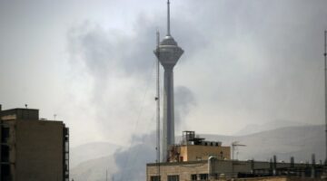 الجيش الإسرائيلي ينذر بإخلاء المنطقة الصناعية “سفيدرود” في قرية كلش طالشان الإيرانية بدعوى الاستعداد لـ”مهاجمة بنى عسكرية”