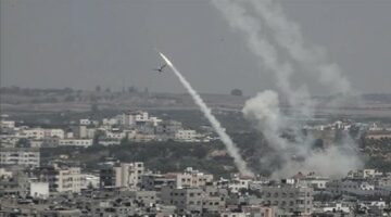 دوي صفارات الإنذار في عدة مناطق بإسرائيل بعد رصد إطلاق صواريخ من إيران 