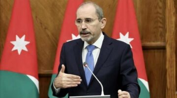 بعد انتهاء اجتماع عربي في إسطنبول.. الصفدي: إسرائيل تدفع المنطقة للصراع ويجب وقف العدوان وإيجاد حل سياسي