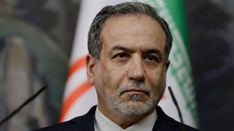 وزير الخارجية الإيراني يحذر من تبعات انضمام واشنطن لعدوان إسرائيل على بلاده ويضع شرط وحيد للعودة للدبلوماسية.. اغتيال خامنئي سيكون “أكبر جريمة” ودور أمريكا غير نزيه  