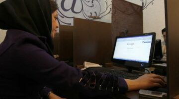 الاتصال بالإنترنت يعود بشكل جزئي إلى إيران  