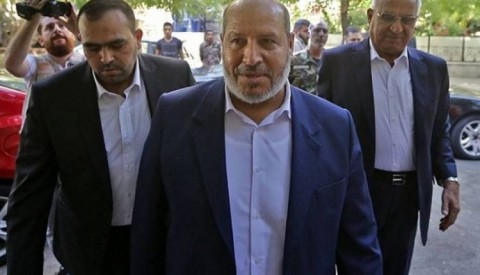 وفد من قيادة حركة “حماس” يتوجه إلى مصر بشكل مفاجئ لبحث ملف حرب غزة وصفقة تبادل الأسرى مع إسرائيل