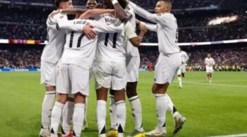 ريال مدريد يتحدى النقص العددي ويفوز على باتشوكا المكسيكي