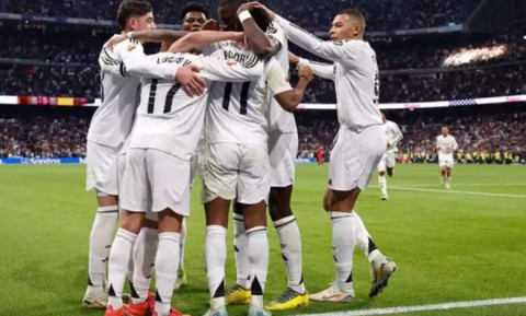 ريال مدريد يتحدى النقص العددي ويفوز على باتشوكا المكسيكي