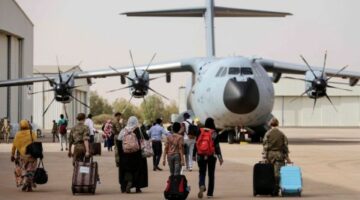 فرنسا تنشر طائرة عسكرية لإجلاء مواطنيها من إسرائيل