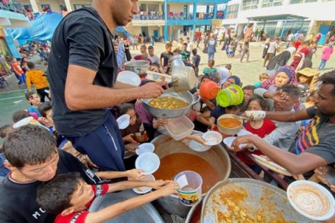 الأمم المتحدة تدين استخدام الغذاء كسلاح في غزة وتعتبره “جريمة حرب”