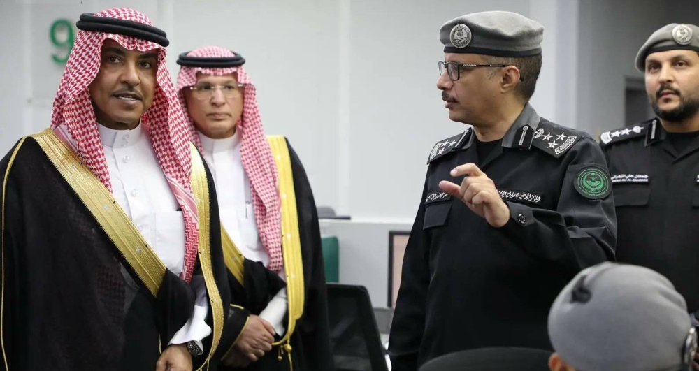 وزير الإعلام يزور مركز العمليات الأمنية الموحدة (911) بمنطقة مكة المكرمة – أخبار السعودية
