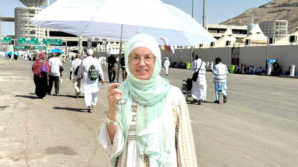 الدنماركية «كاميليا» تروي حكايتها لـ «عكاظ».. ما سر الإجابة التي أوصلتها إلى مكة ؟ – أخبار السعودية
