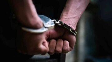 واقعة غريبة في تركيا.. رجل يهاجم بنكاً ببندقية صيد لمروره بضائقة مالية – أخبار السعودية