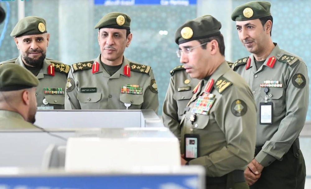 اللواء المربع يقف على الخدمات المقدمة لضيوف الرحمن في صالات الجوازات بمطار المدينة المنورة – أخبار السعودية