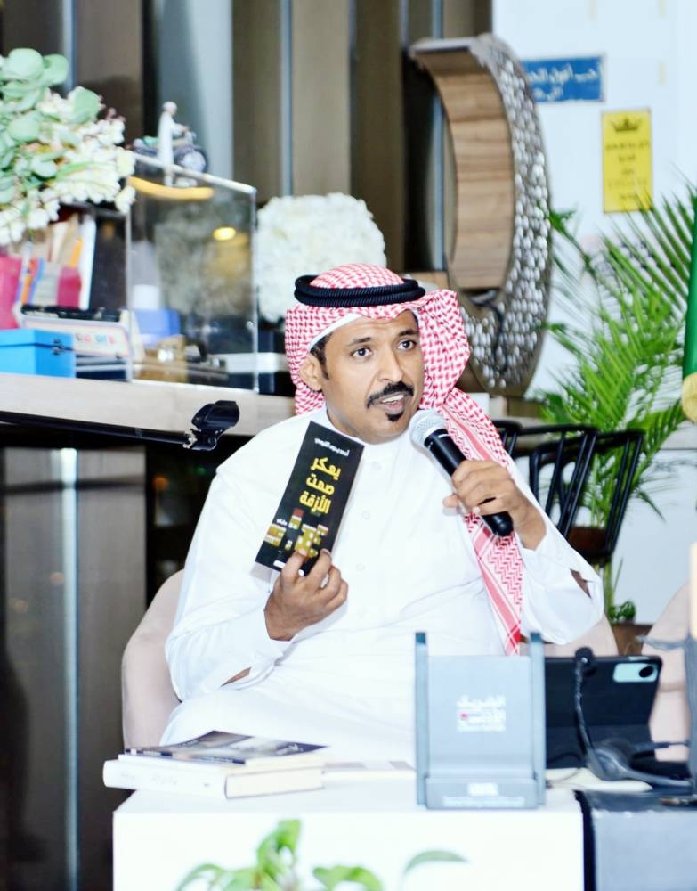 أحمد القيسي: المجحف بحق «الهايكو» يسيء إلى نفسه.. وأعيش صراعاً يرسم ملامح نصوصي – أخبار السعودية