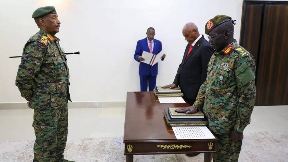 السودان: وزيرا الدفاع والداخلية يؤديان اليمين الدستورية أمام البرهان – أخبار السعودية