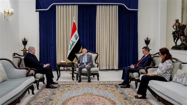 السفير المصري في بغداد يلتقي مع رئيس جمهورية العراق