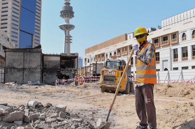 بدء حظر العمل في الأماكن المكشوفة خلال الظهيرة