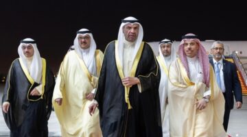 اليحيا يستقبل نظيره السعودي بمناسبة زيارته الرسمية للبلاد