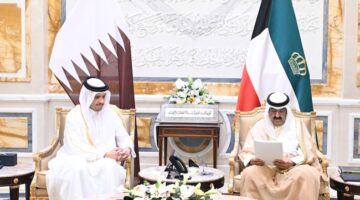 سمو أمير البلاد يتسلم رسالة خطية من أمير قطر