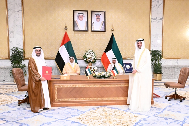 الكويت والإمارات توقعان عدداً من مذكرات التفاهم
