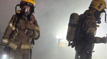 7 فرق إطفاء تسيطر على حريق في سرداب بمنطقة الشويخ الصناعية