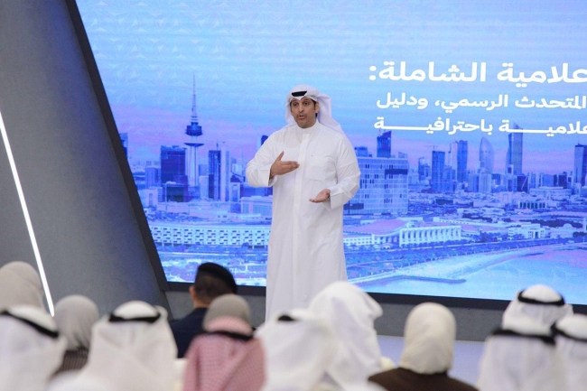 وزير الإعلام: توفير المعلومات الدقيقة والواضحة بشكل سريع تفادياً لتفشي الشائعات