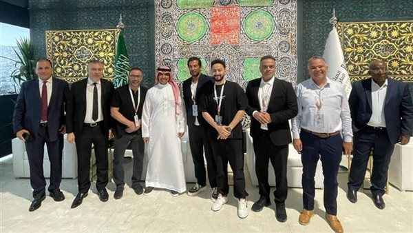 وزير الإعلام السعودي يدعو عمرو سعد وأحمد السقا وحمادة هلال وعمرو الليثي للعشاء