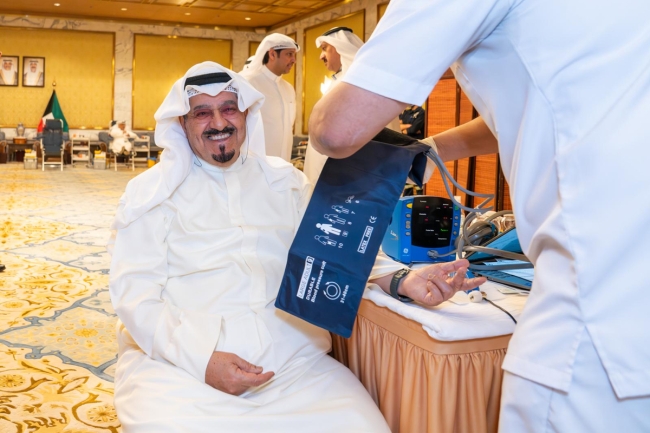 رئيس الوزراء والوزراء يشاركون في حملات بنك الدم المركزي