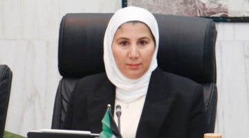 الفارسي لإنشاء كود مستدام لمواقف السيارات