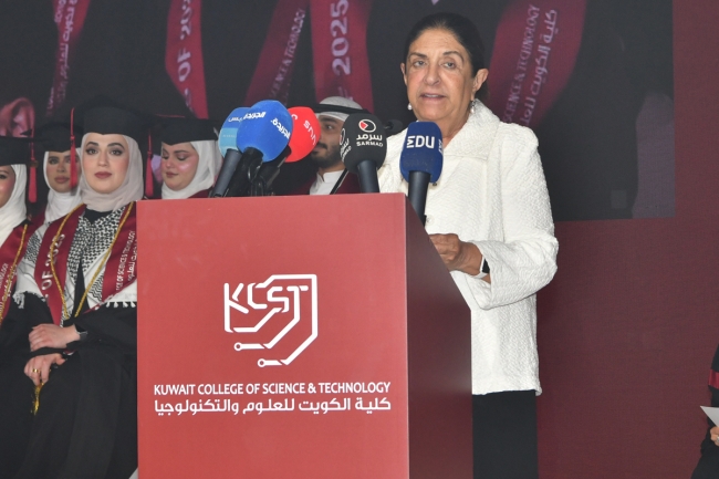 «الكويت للعلوم والتكنولوجيا» تحتفل بتخرُّج طلبة «الهندسة»