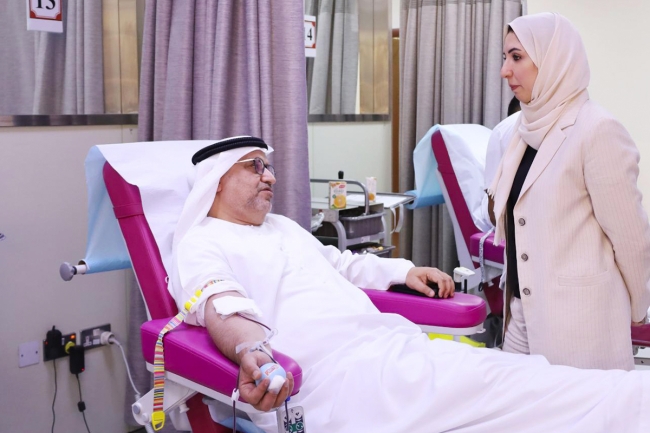 سفارة الإمارات تشارك في حملة للتبرّع بالدم
