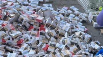 «الجمارك»: إحباط تهريب مايقارب 323 كرز سجائر في النويصيب