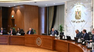 رئيس الوزراء يترأس اجتماع “لجنة الأزمات” لمتابعة تداعيات العمليات العسكرية الإيرانية