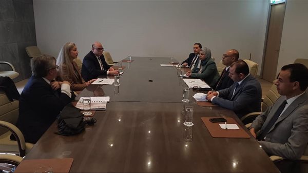 وزير العمل يبحث مع رئيس الاتحاد العالمي للتوظيف توقيع مذكرة تفاهم وتشكيل لجنة مشتركة