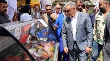 محافظ الإسماعيلية يفتتح “سوق اليوم الواحد” في نسخته التاسعة