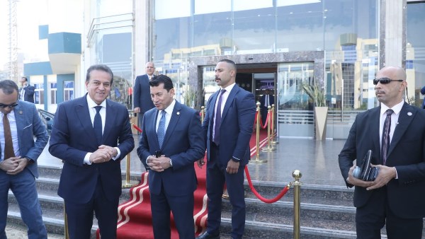 وزير الصحة يوجه بإنشاء تطبيق إلكتروني لدعم مبادرة التوعية بـ«الموت القلبي المفاجئ»