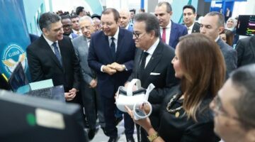 رئيس هيئة الاعتماد والرقابة الصحية يستعرض أبرز إنجازات “جهار” في تطبيق معايير الجودة