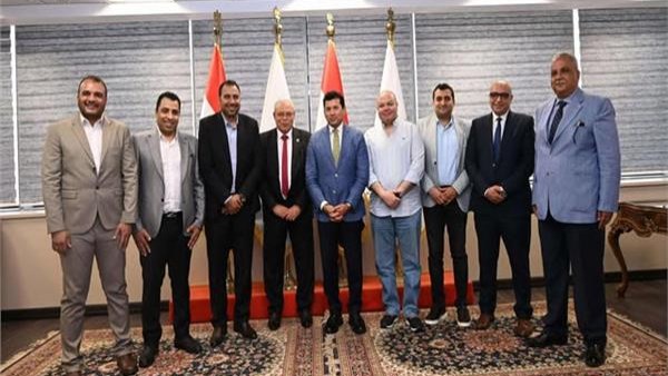 فحوصات طبية للاعبي الأندية ضمن خطة وزارة الشباب لرعاية الرياضيين