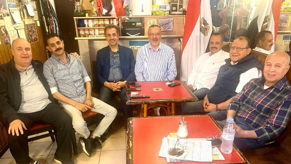 قيادات نقابية وعمالية تزور بيت العائلة المصرية بـ جنيف لتهنئتهم بالعيد