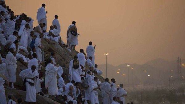 رصد حالات إجهاد حراري بين الحجاج في يوم عرفة