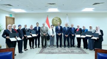 وزير التعليم ونائب رئيس هيئة “جايكا” يكرمان الدفعة الرابعة من مدربي التوكاتسو