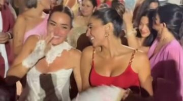 بالحمالات.. دينا الشربينى تخطف الأنظار فى فرح أمينة خليل