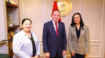 وزيرة التضامن تكرم الإدارة المركزية لشؤون الأشخاص ذوي الإعاقة لتميزها