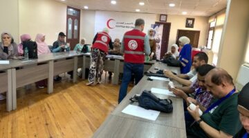على طريقة برايل.. الهلال الأحمر المصري يمنح دورة إسعافات أولية لذوي الإعاقة البصرية