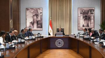 رئيس الوزراء يتابع خطط تطوير 7 فنادق تاريخية ضمن برنامج الطروحات