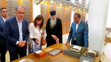 رئيس وزراء صربيا يزور دير سانت كاترين بجنوب سيناء