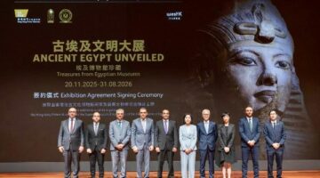 توقيع اتفاقية بين الأعلى للآثار ومتحف قصر هونج كونج لتنظيم معرض مصر القديمة